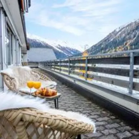 Alpine Apartment-davos